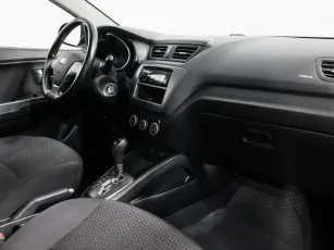 Kia  7
