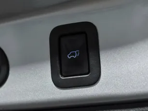 Toyota  17