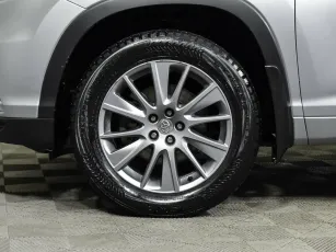 Toyota  7