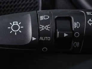 Kia  10