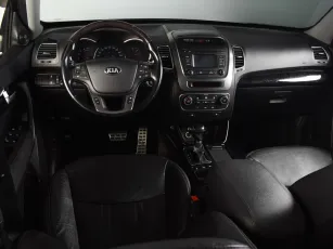Kia  6
