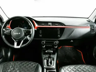 Kia  11