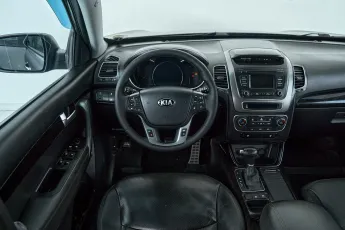 Kia  10