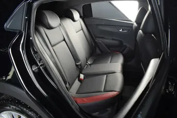 Kia  8