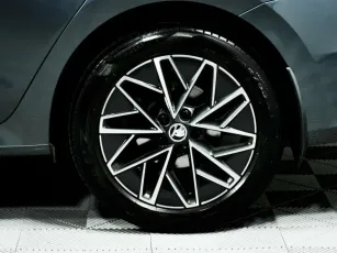 Skoda  8