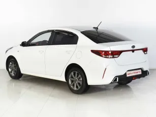 Kia  3