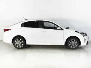 Kia  4