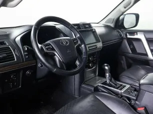 Toyota  12