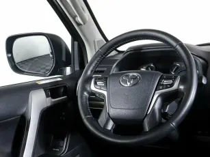 Toyota  13