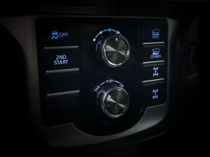 Toyota  18