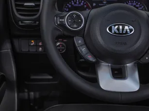Kia  12