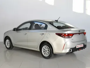 Kia  3