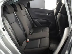 Kia  8