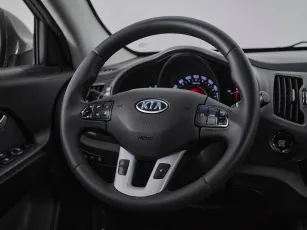Kia  10