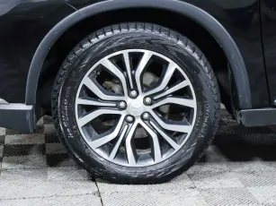 Mitsubishi  8