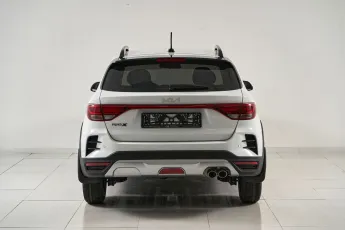 Kia  6