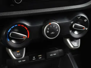 Kia  8
