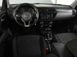 Kia  6