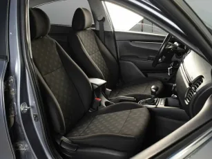 Kia  7