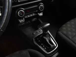 Kia  8