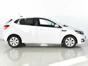 Kia  4