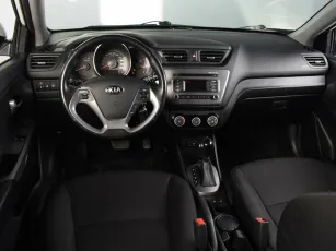 Kia  6