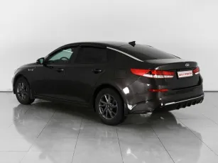 Kia  3