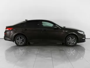 Kia  4