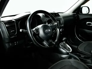 Kia  7