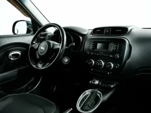 Kia  9