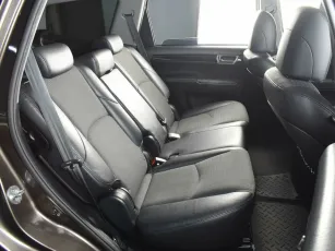 Kia  10