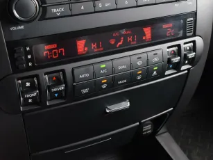 Kia  9