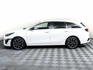 Kia  3