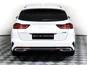 Kia  6