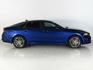 Kia  4