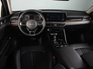 Kia  6