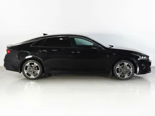 Kia  4