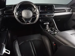 Kia  6