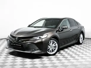 Toyota Camry,  VIII (XV70)