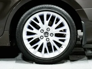 Toyota  5