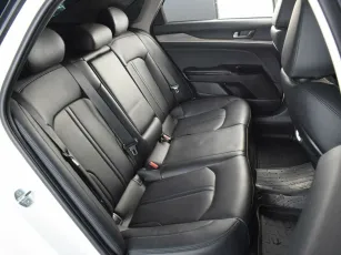 Kia  10