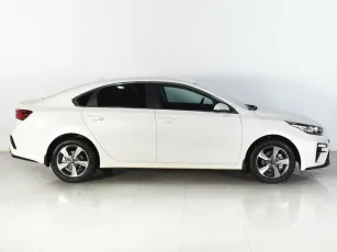 Kia  4