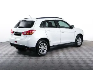 Mitsubishi  5