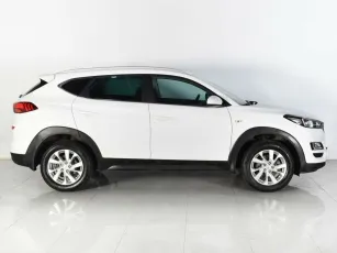Hyundai  4