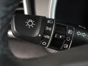 Hyundai  9