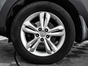 Hyundai  5