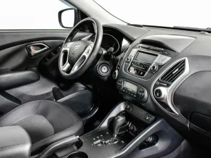 Hyundai  6