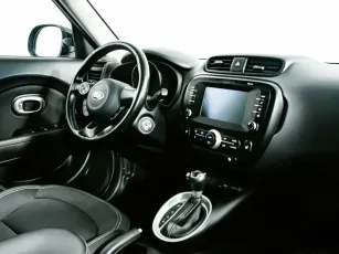 Kia  8