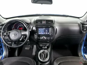 Kia  9