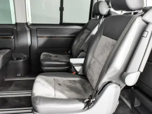 Volkswagen  8